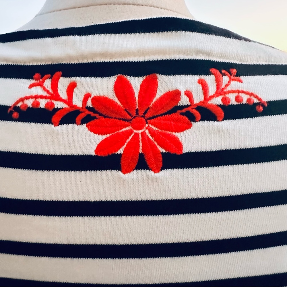 Kate Spade Broome Street Black/White Striped & Embroidered Top - Picture 13 of 16